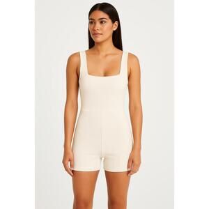 almost fAMOUS Beige Sleeveless Square Neckline‎ Ribbed Romper Large layering